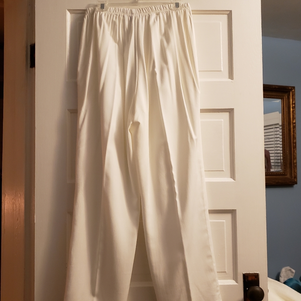 White elastic waist pants 4/$20